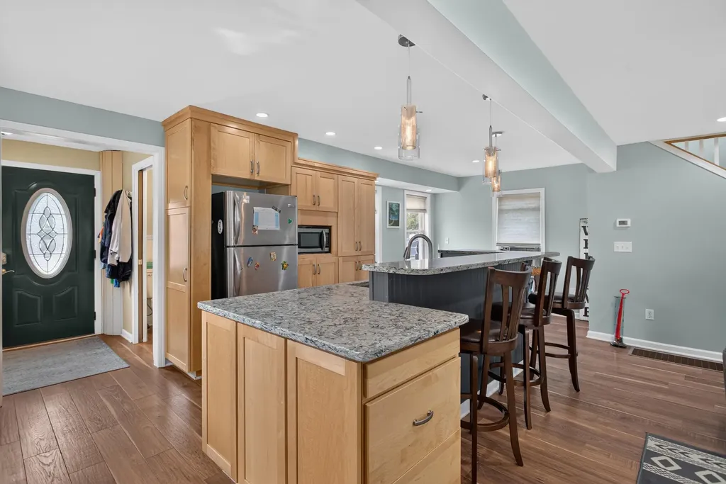 321 Oakwood Avenue Columbia Township MI 49234