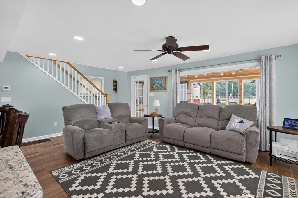 321 Oakwood Avenue Columbia Township MI 49234