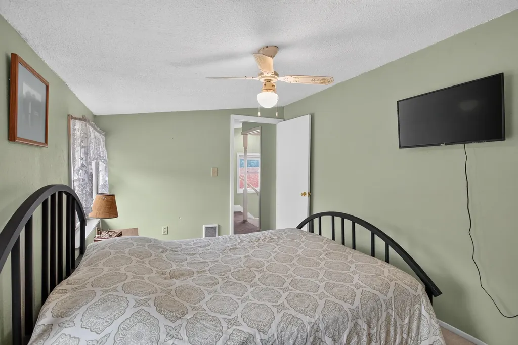 321 Oakwood Avenue Columbia Township MI 49234