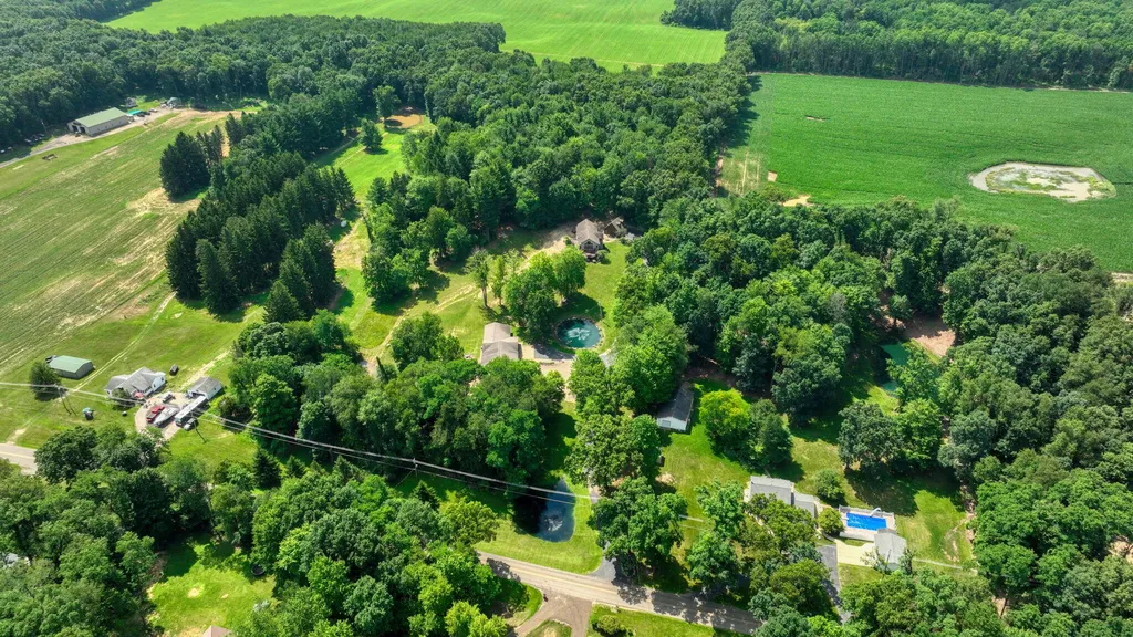 6823 Folks Road Hanover Township MI 49246