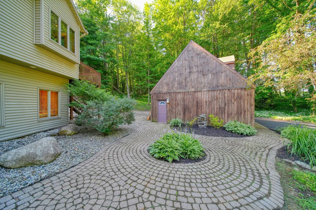 6823 Folks Road Hanover Township MI 49246