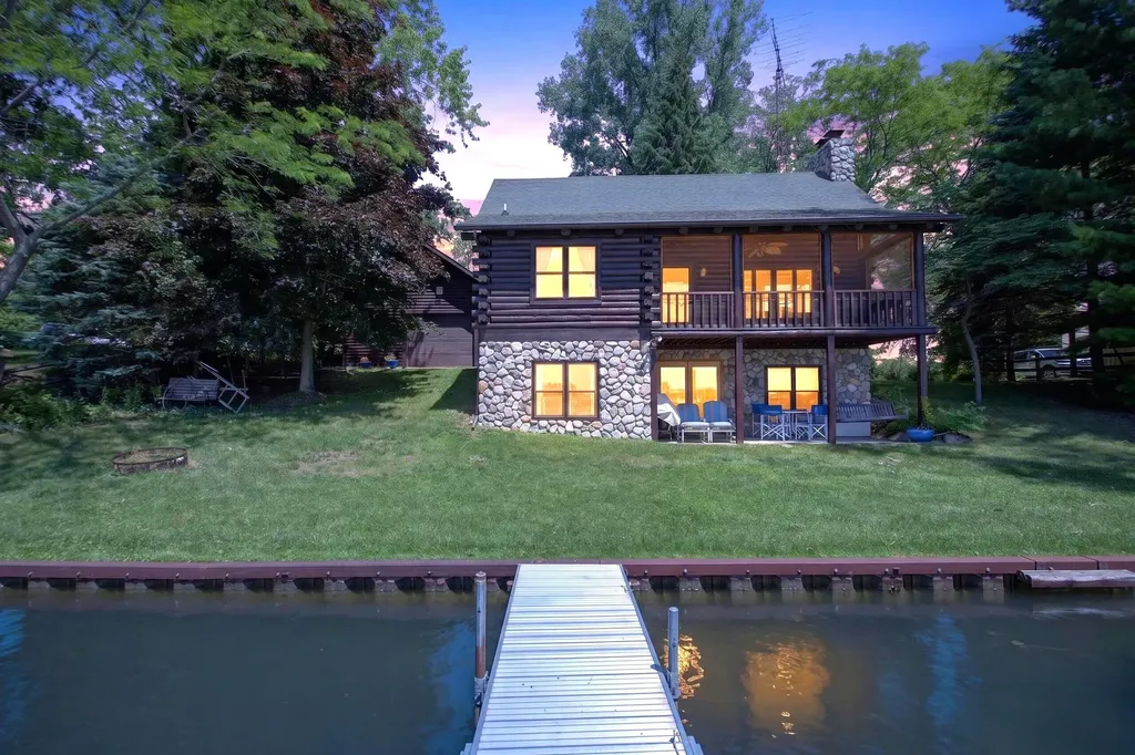 11241 Almon Point Somerset Township MI 49249