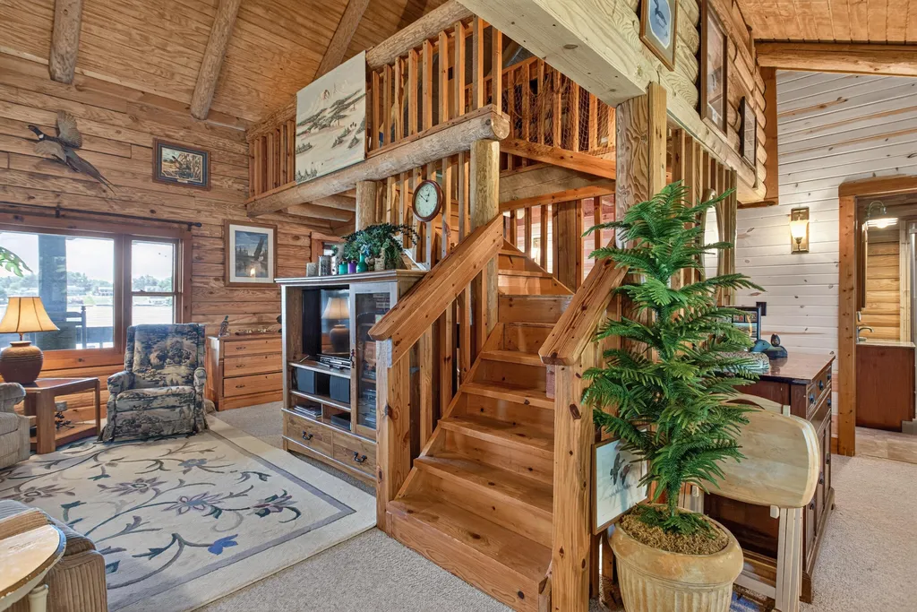 11241 Almon Point Somerset Township MI 49249