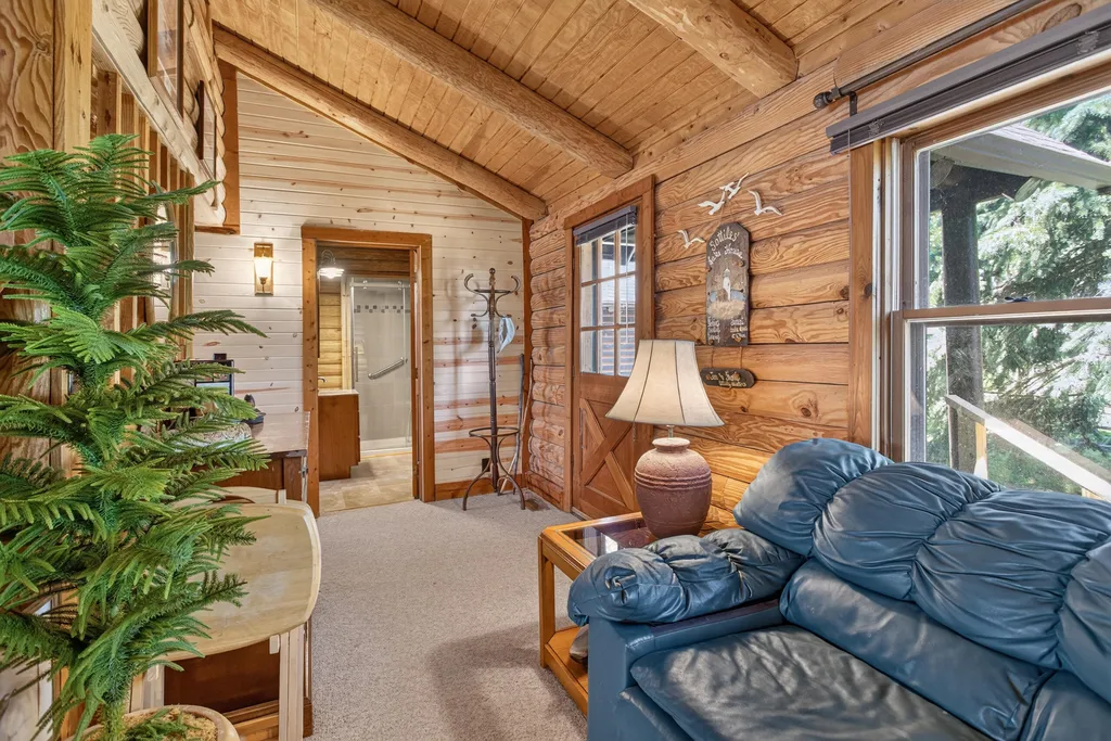 11241 Almon Point Somerset Township MI 49249