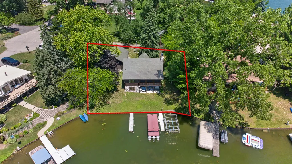 11241 Almon Point Somerset Township MI 49249