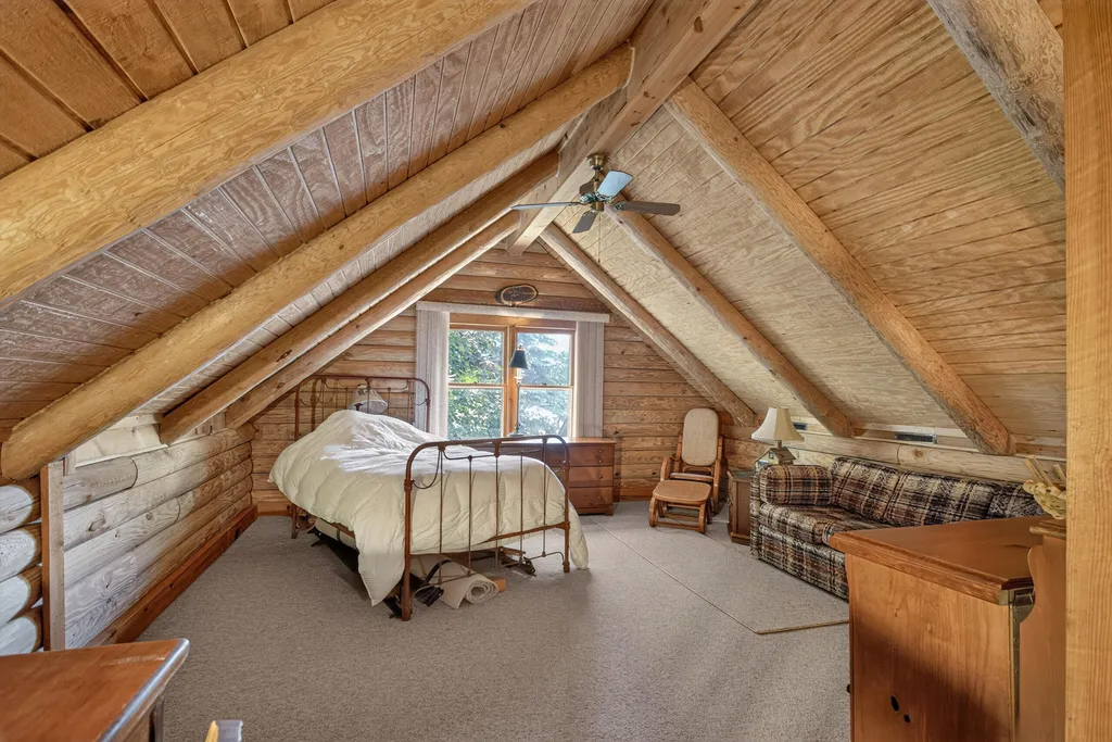 11241 Almon Point Somerset Township MI 49249