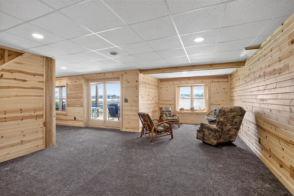 11241 Almon Point Somerset Township MI 49249