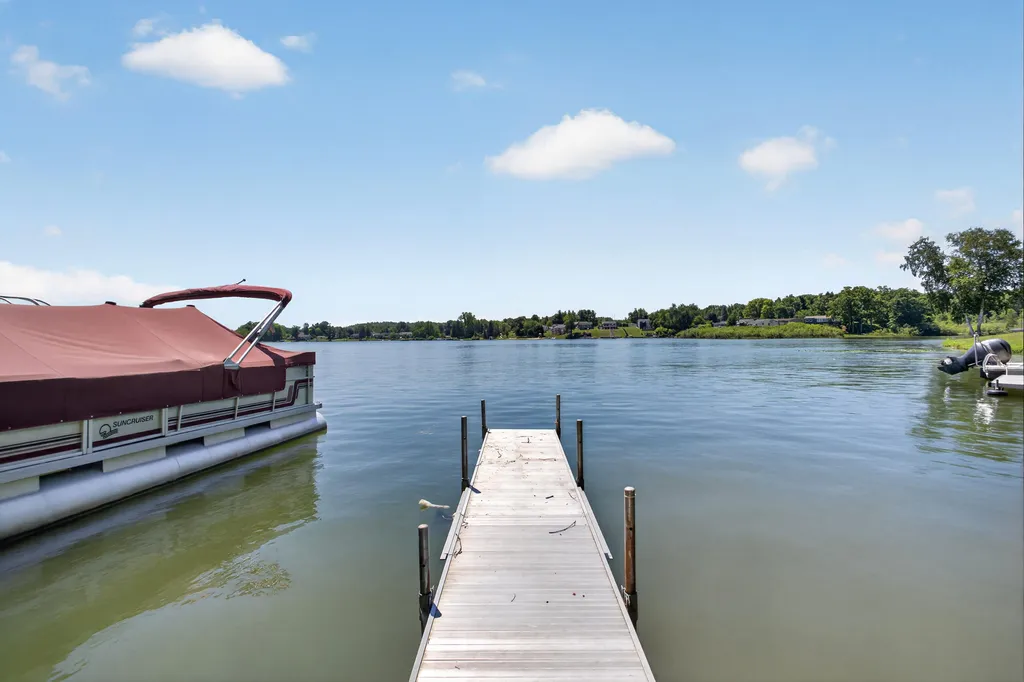 11241 Almon Point Somerset Township MI 49249