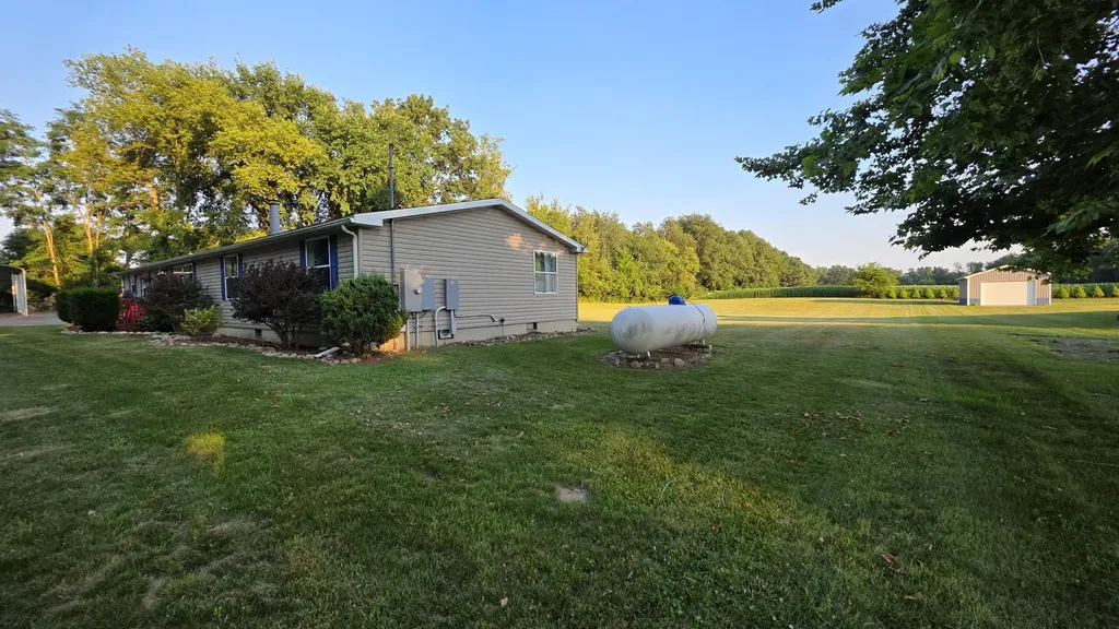 7997 Folks Road Hanover Township MI 49241