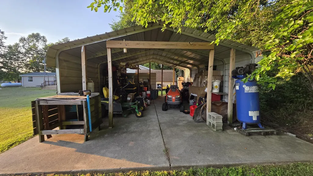 7997 Folks Road Hanover Township MI 49241