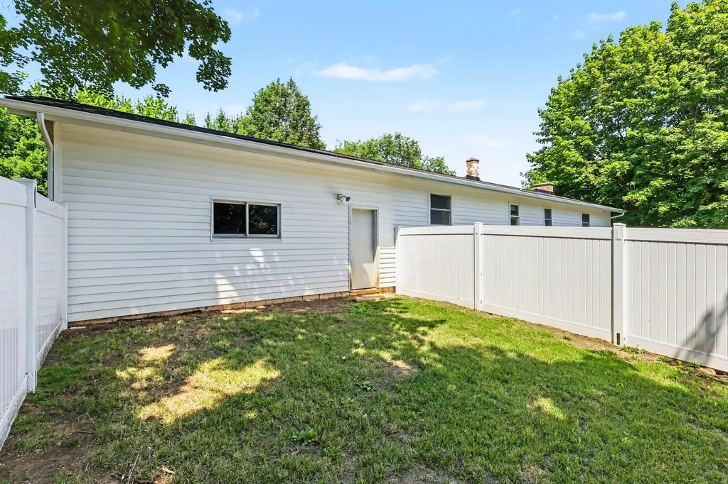 3747 Harshbarger Road Leoni Township MI 49203