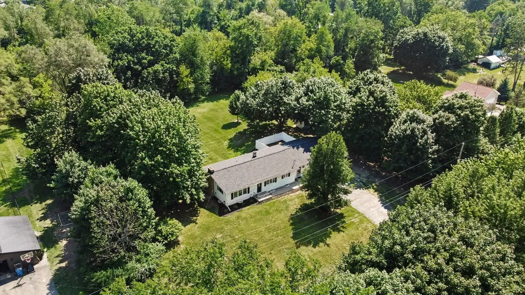 3747 Harshbarger Road Leoni Township MI 49203