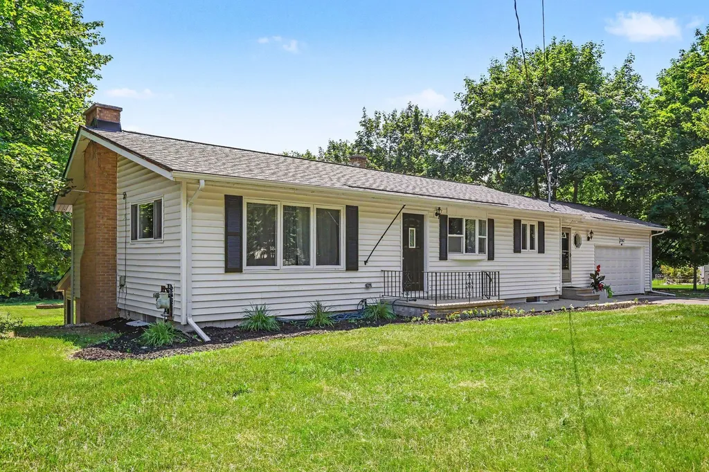 3747 Harshbarger Road Leoni Township MI 49203
