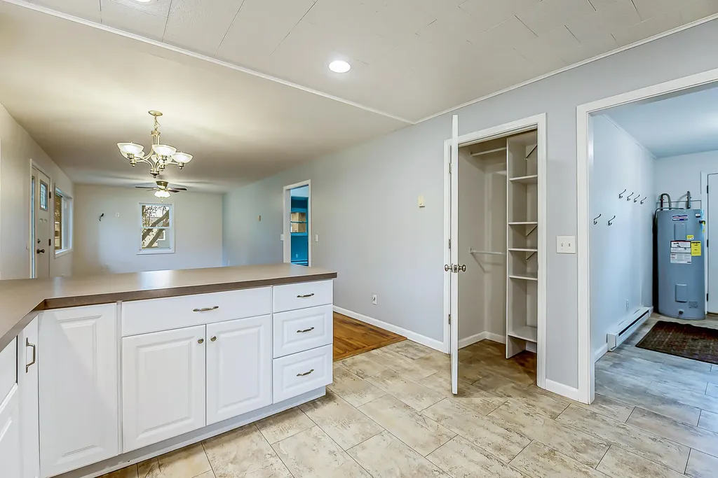 245 Mann Street Putnam Township MI 48169