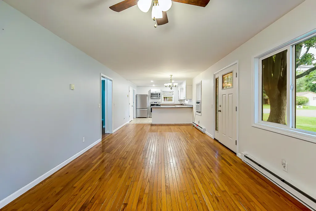 245 Mann Street Putnam Township MI 48169