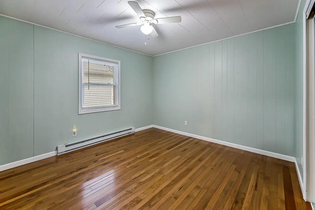 245 Mann Street Putnam Township MI 48169