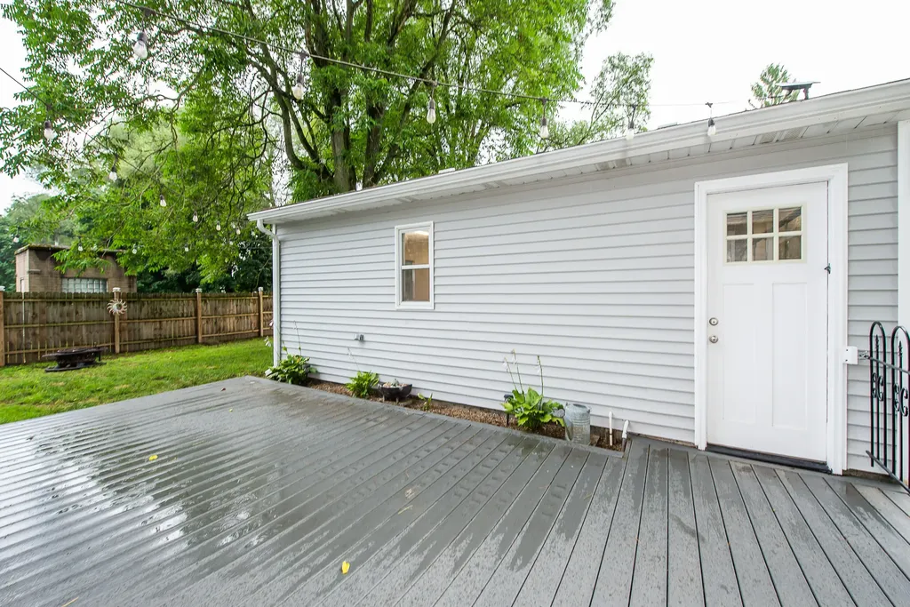 245 Mann Street Putnam Township MI 48169
