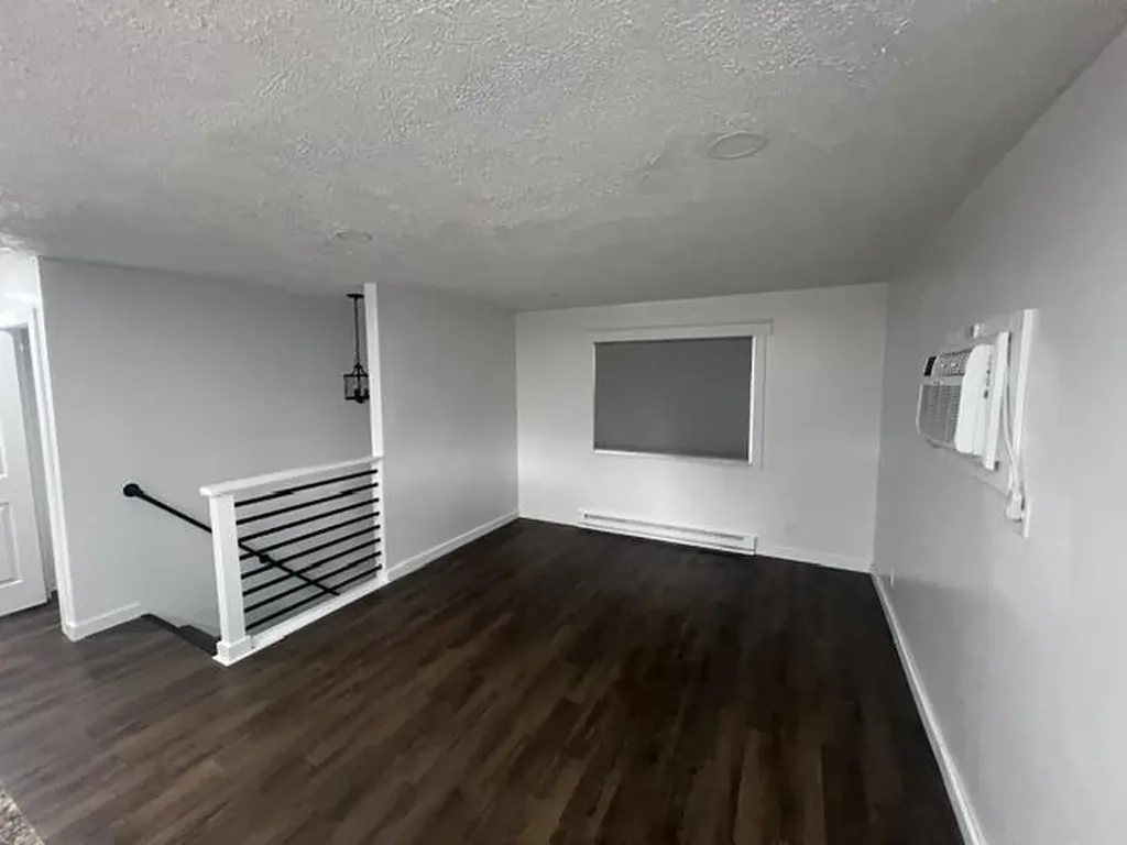 4733 S Pennsylvania Avenue Lansing City MI 48910