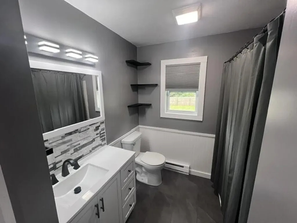 4733 S Pennsylvania Avenue Lansing City MI 48910