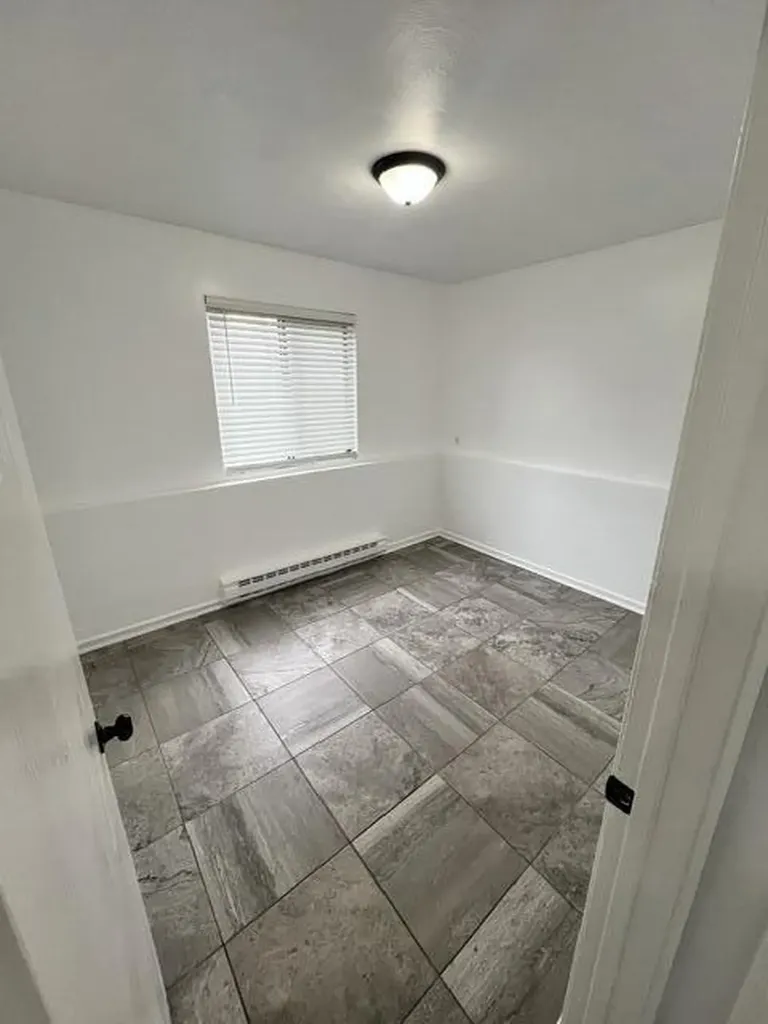 4733 S Pennsylvania Avenue Lansing City MI 48910