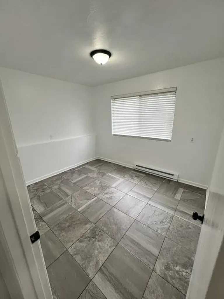 4733 S Pennsylvania Avenue Lansing City MI 48910