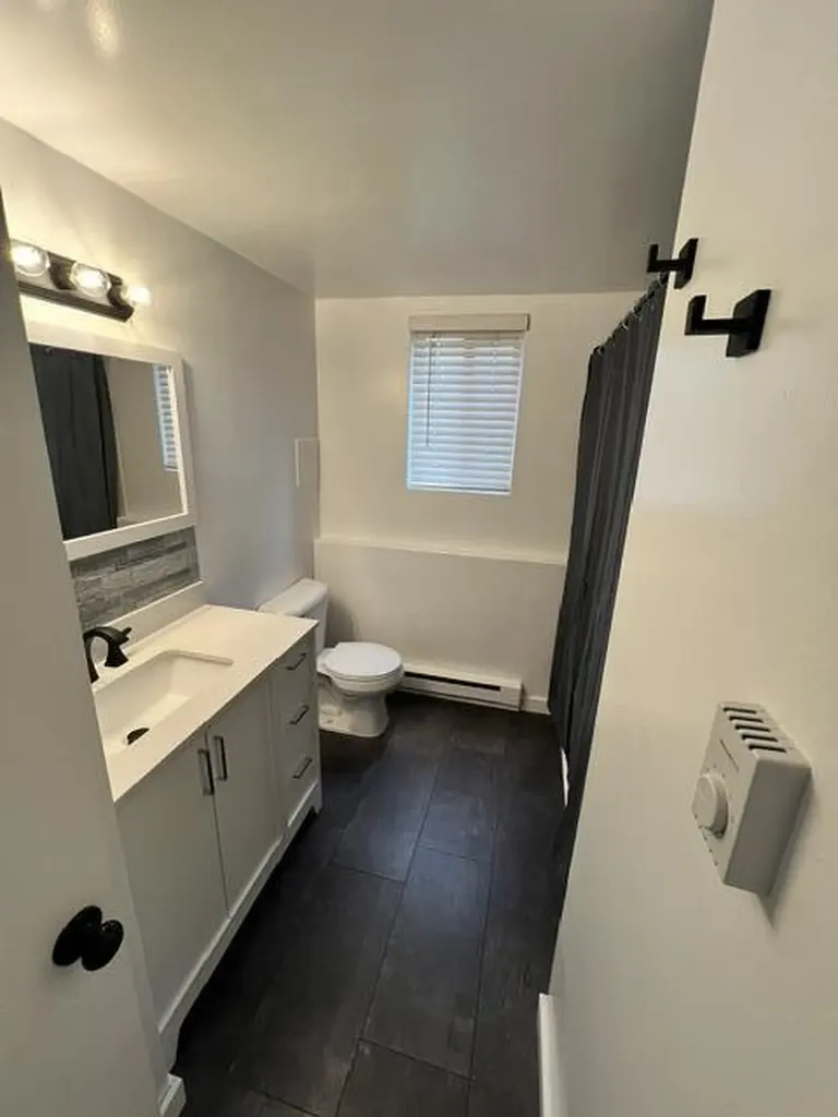 4733 S Pennsylvania Avenue Lansing City MI 48910