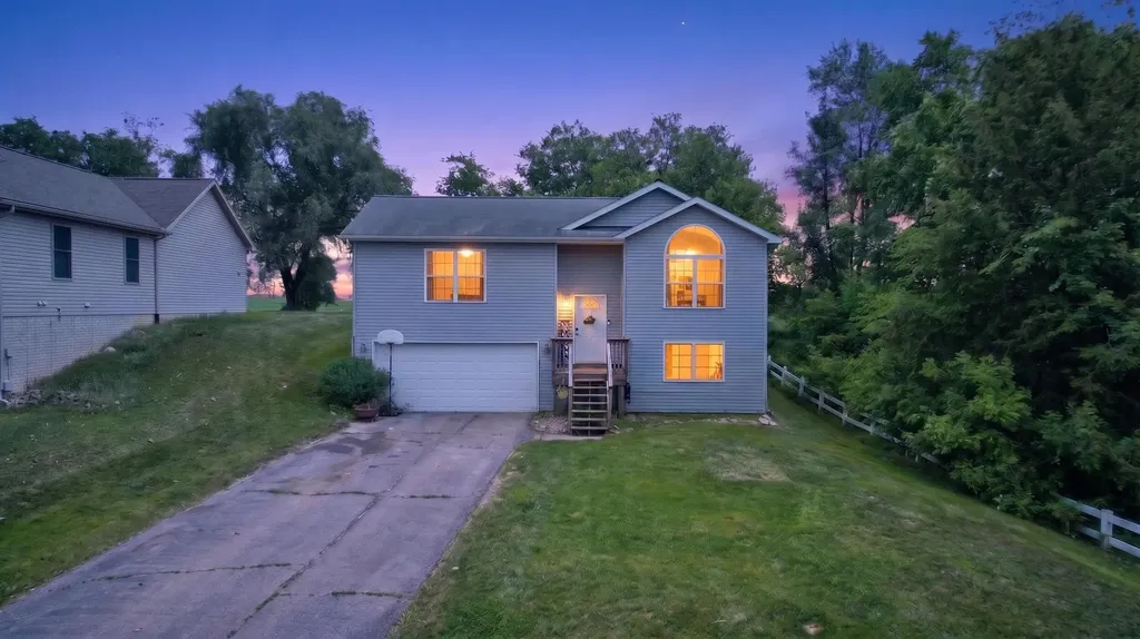 10501 Loughrea Lane Somerset Township MI 49233