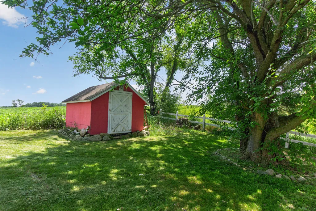 10501 Loughrea Lane Somerset Township MI 49233