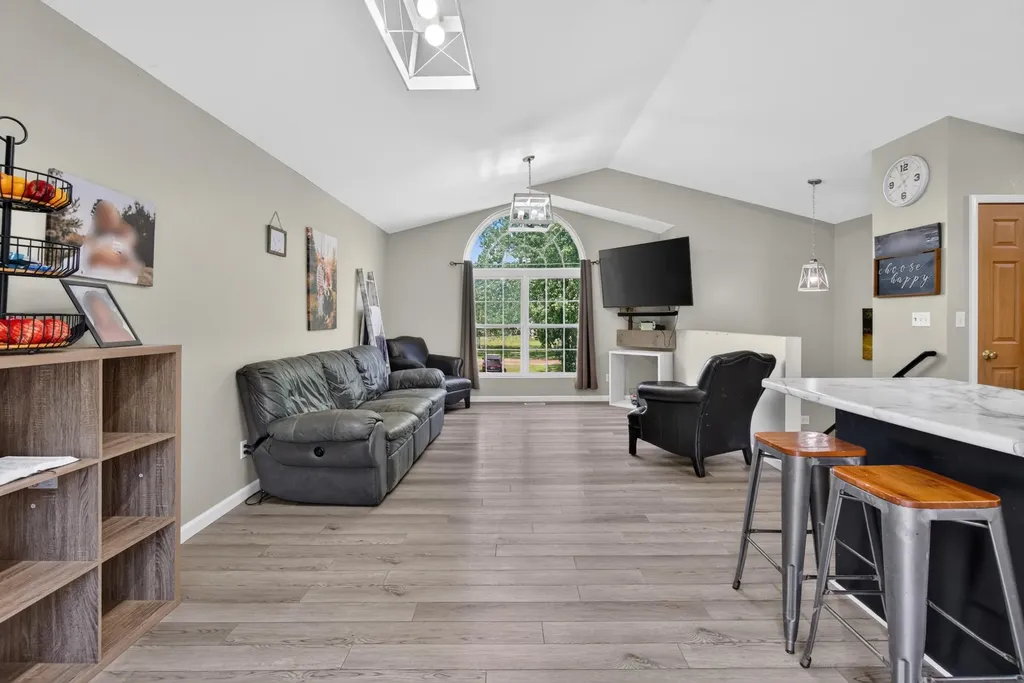 10501 Loughrea Lane Somerset Township MI 49233