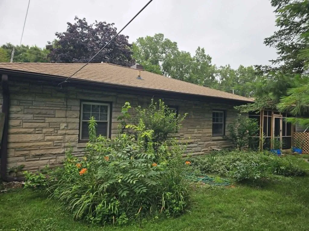1114 N Elm Avenue Jackson City MI 49202