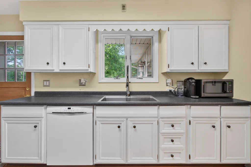 2000 Cascade Drive Jackson City MI 49203