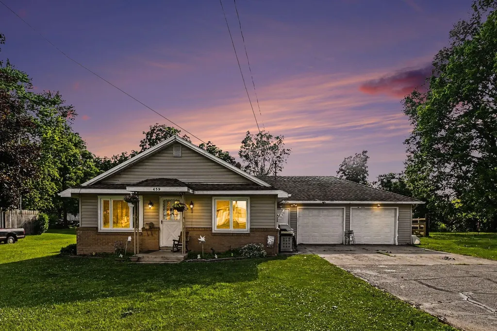 459 Evans Street Jonesville City MI 49250