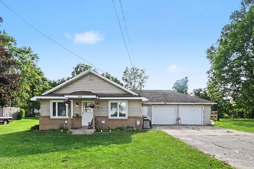 459 Evans Street Jonesville City MI 49250