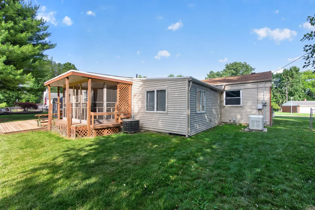 564 Birchwood Street Summit Township MI 49203