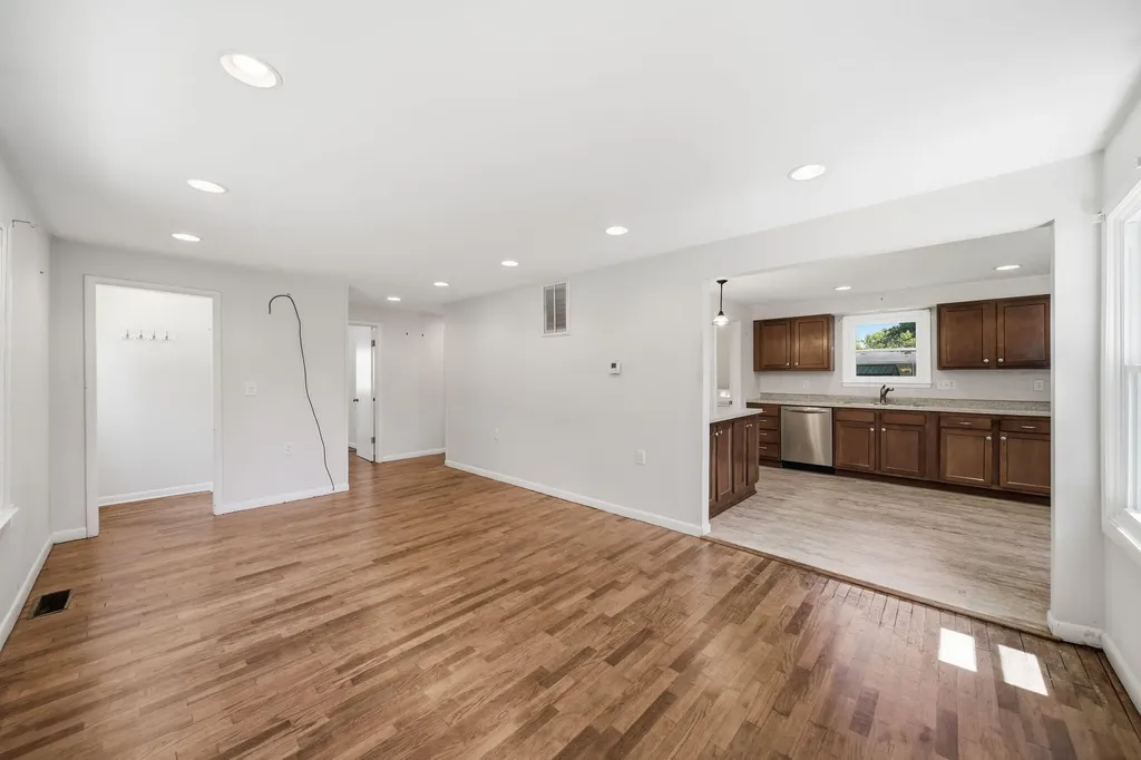 315 Kenneth Street Blackman Charter Township MI 49203