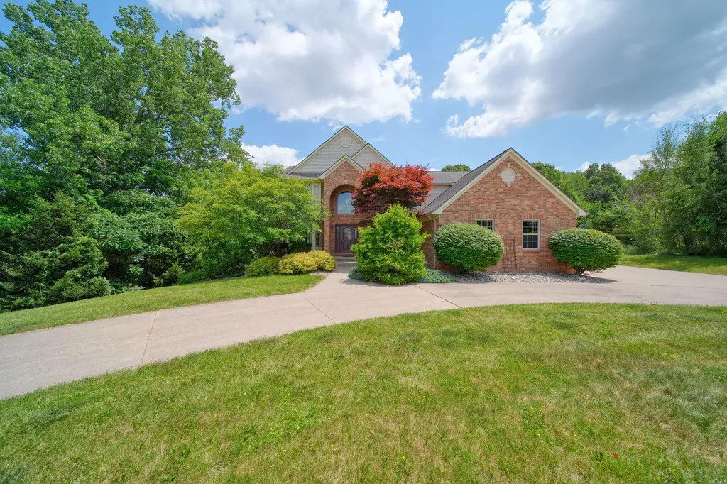 4735 Kalmbach Road Sylvan Township MI 48118