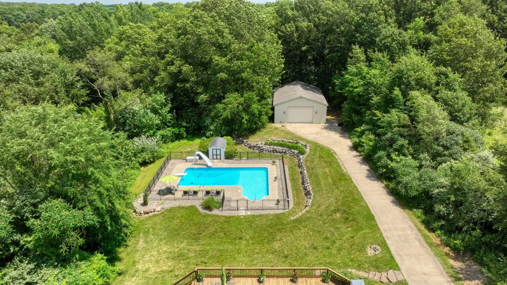 4735 Kalmbach Road Sylvan Township MI 48118