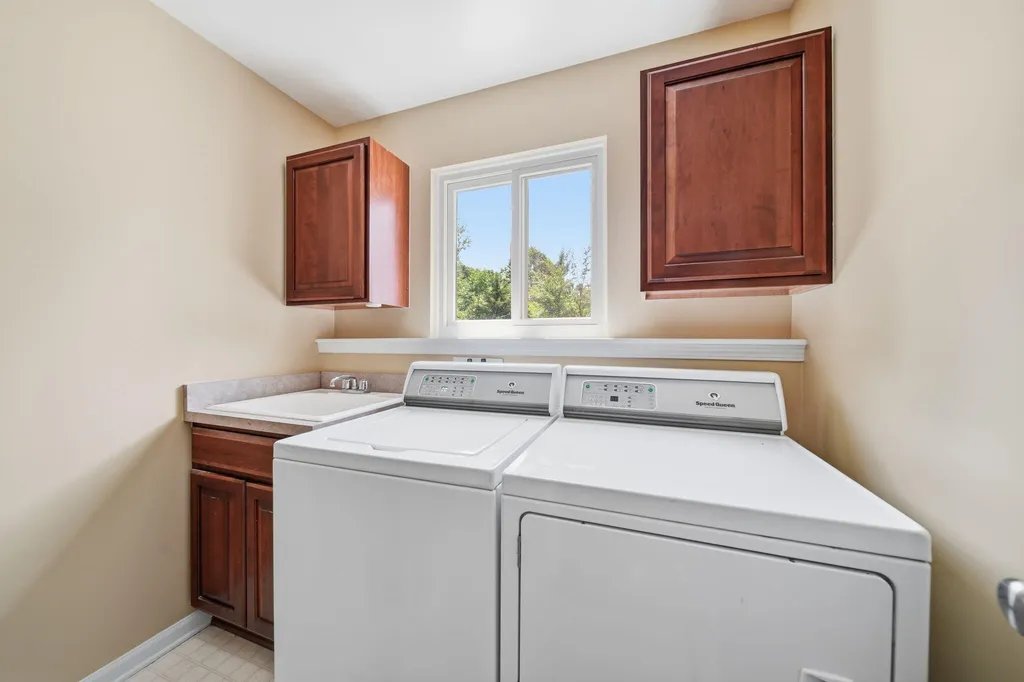 4735 Kalmbach Road Sylvan Township MI 48118