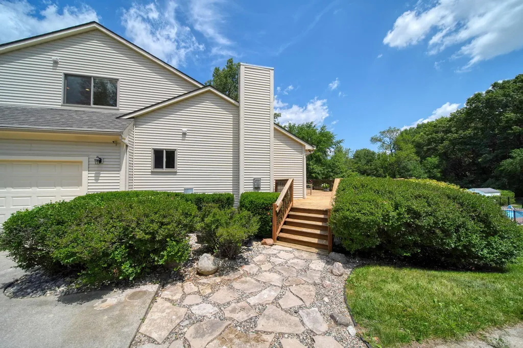 4735 Kalmbach Road Sylvan Township MI 48118