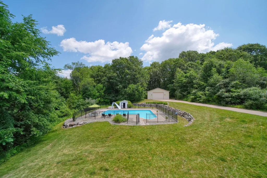 4735 Kalmbach Road Sylvan Township MI 48118