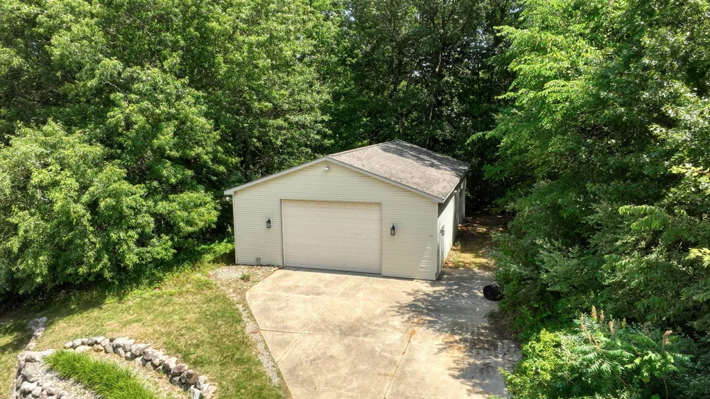 4735 Kalmbach Road Sylvan Township MI 48118