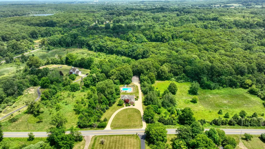4735 Kalmbach Road Sylvan Township MI 48118