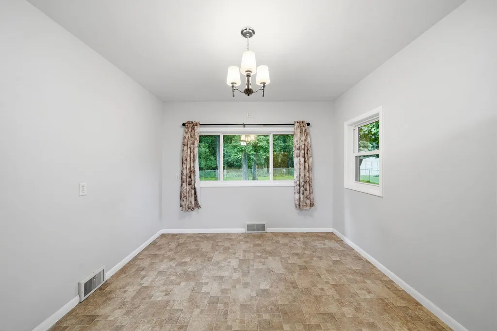 1511 Strathmoor Lane Summit Township MI 49203