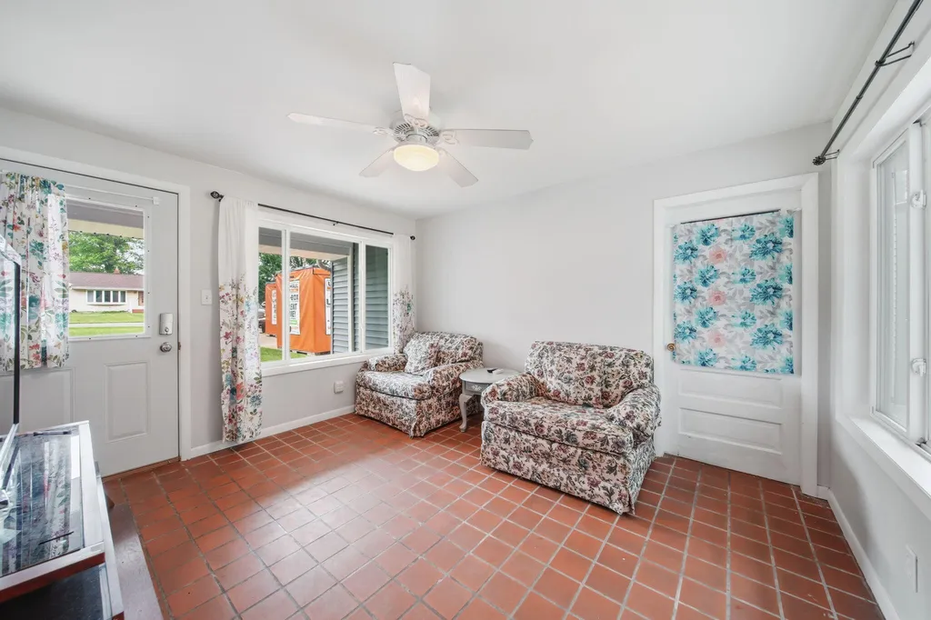 1511 Strathmoor Lane Summit Township MI 49203