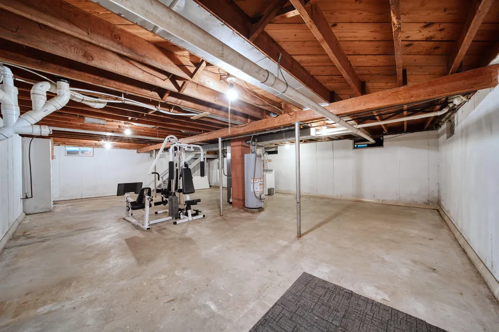 1511 Strathmoor Lane Summit Township MI 49203