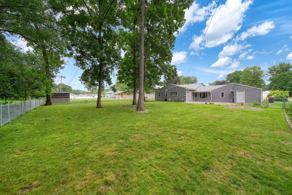 1511 Strathmoor Lane Summit Township MI 49203