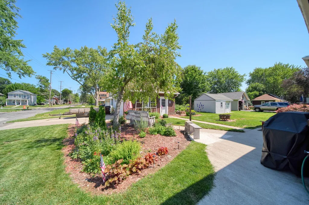 516 Harwood Street Jackson City MI 49203