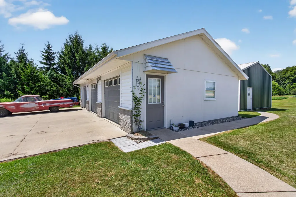 5010 Doty Road Jefferson Township MI 49266