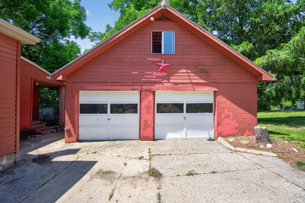 308 N State Street Jackson City MI 49201