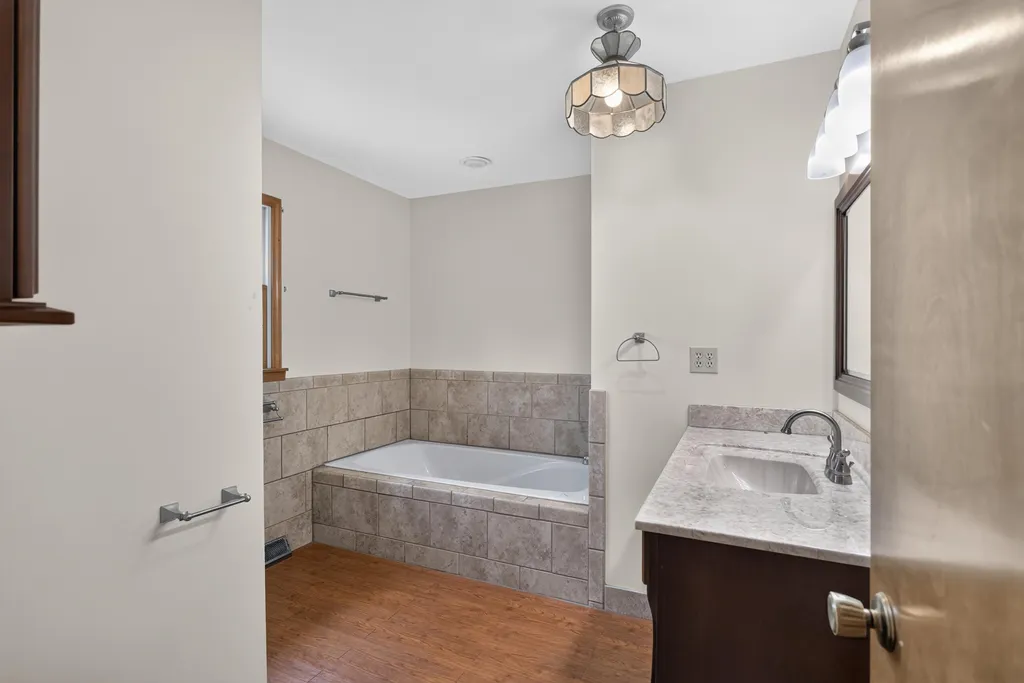 4001 Hoyer Road Napoleon Township MI 49201